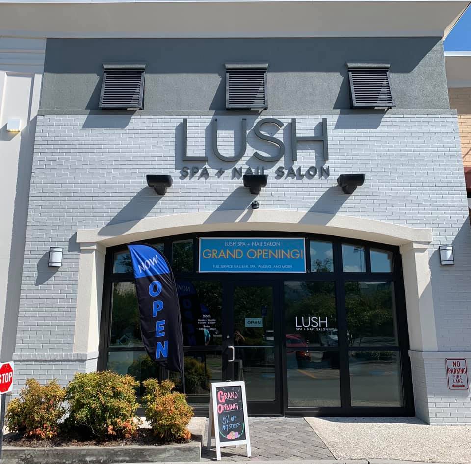 LUSH Spa + Nail Salon logo