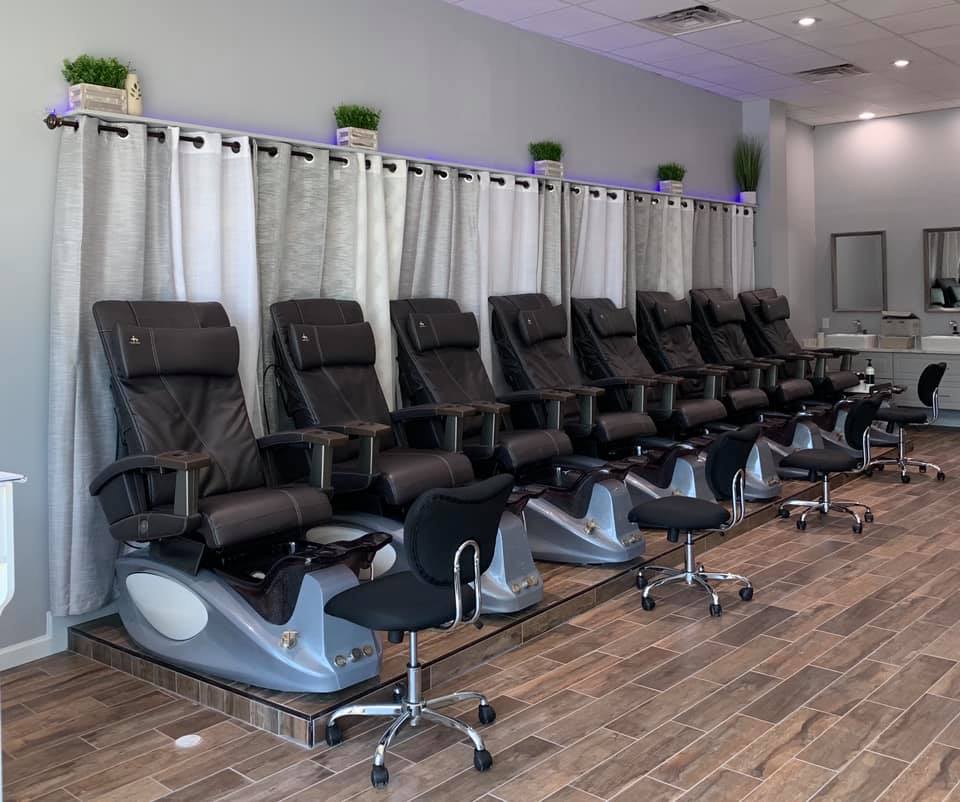 LUSH Spa + Nail Salon nail photo 8
